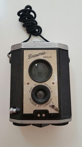 Camara Kodak Brownie Reflex Made In London, England Antigua