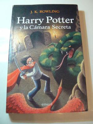 Libro Harry Potter y La Cámara Secreta por J.K. Rowling.
