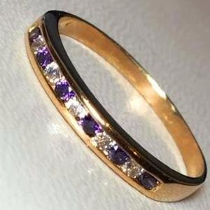 Anillo Medio Sin Fin Oro 18 K Con Amatista