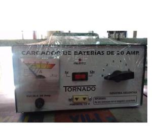 Cargador De Batería 20 Amper Tornado Regulación Por