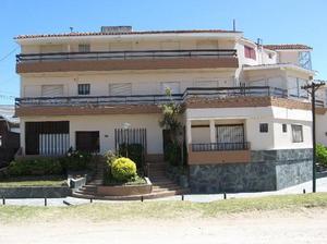 Villa Gesell 2 ambientes 4 plazas con vista al mar todos sus