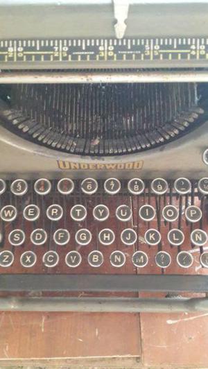 maquina de escribir (antigua)