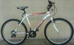 Bicicleta Benotto Strega R24