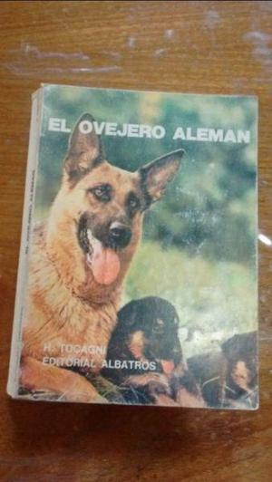 2 libros sobre perros