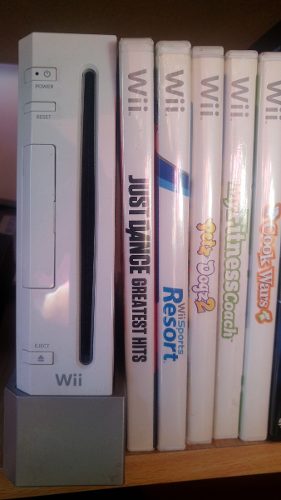 Nintendo Wii + Accesorios + 6 Juegos Originales.