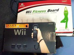Wii Negra Chipeada Con Accesorios Poco Uso(leer Descripcion)