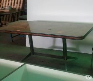 mesa de comedor y sillas