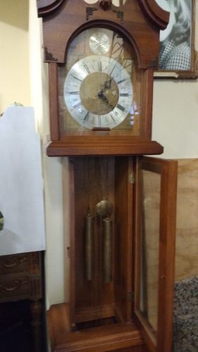 Reloj De Pie Medio Carrillo Sonajeria Din Don
