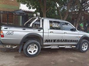 Mitsubishi L200 2000