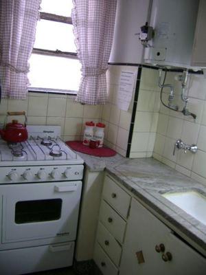 DUEÑA para 1 ESTUDIANTE 1 AMBIENTE zona CENTRO