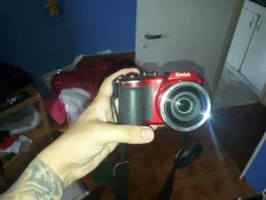 Camara De Foto Kodak Perfecto Estado Roja Anda Muy Bien