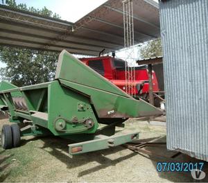 vendo cabezal maicero Jhon Deere 8 a 70 cm, con carro