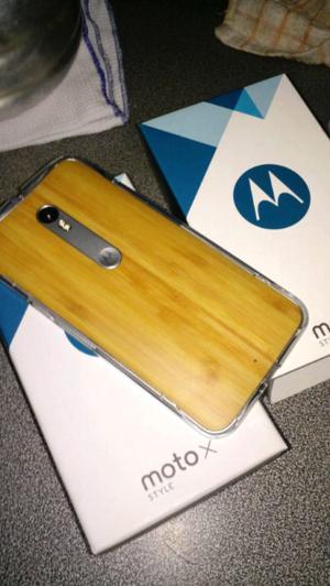 Vendo. Motorola moto x style !