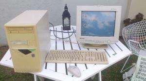 Vendo PC completa CPU Monitor Teclado Mouse etc