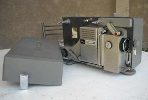 proyector de películas 8mm antiguo