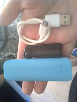 VENDO cargador y pendrive verbatim con garantía de fabrica