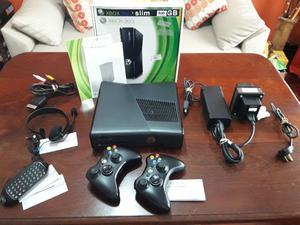 Xbox 360 Slim 500 GB y Accesorios, Incluye 73 Juegos,