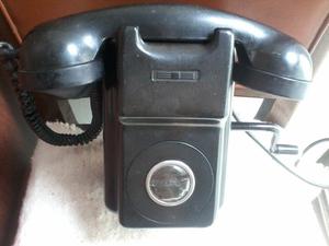 Telefono antiguo de pared