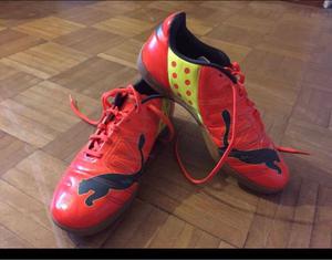 Botines futsal puma