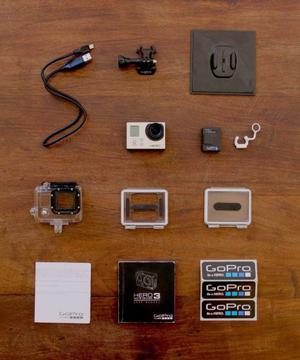 GoPro 3 HERO White Edition + Accesorios