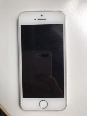 Iphone 5s 16gb (con auriculares, funda y cargador)