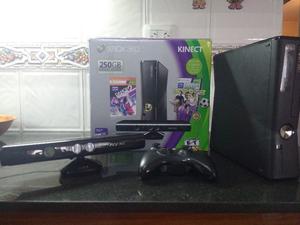 Xbox 360 Slim / Disco 250gb / Joystick / Juegos