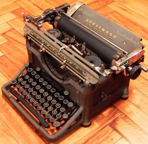 El Restaurador - Maquina de escribir Antigua Underwood Deco!