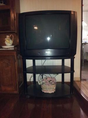 TV Philips 33' + mesita con ruedas (remato hasta el 3 de