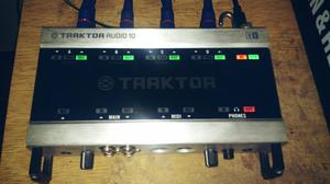 Traktor Audio 10 (mk1) - Native Instruments.