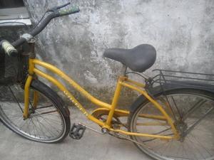 bicicleta usada a reparar