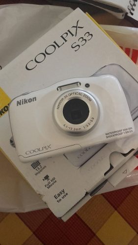Camara Sumergible Nikon Coolpix S33
