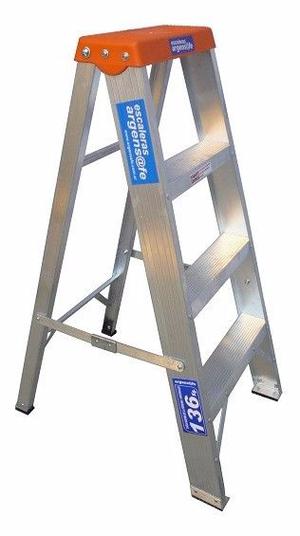 Escalera Aluminio Reforzada para uso hogareño de 4 esc
