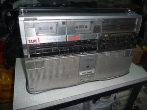 Radio grabador antiguo SHARP coleccionista.