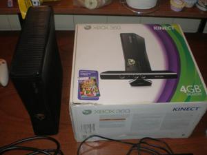 Xbox 360 Kinect 2 Joystick 2 Juegos 4gb Muy Poco Uso
