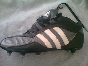 "Botines Adidas tapones intercambiables.talle us9 fr 42"