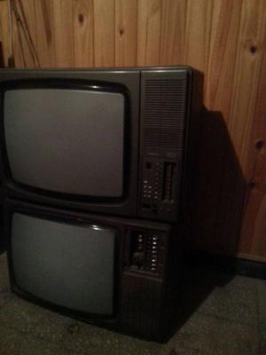 Dos TV Color Antiguo Retro Vintage
