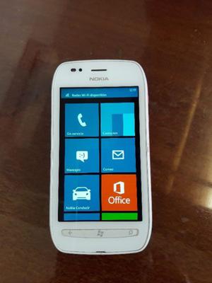 VENDO CELULAR NOKIA LUMIA 710