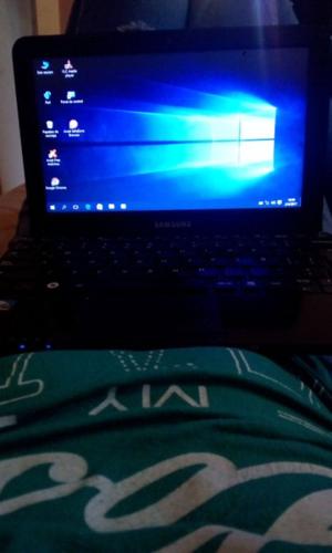 Vendo netbook samsung