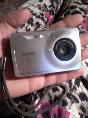 camara digital kodak c610, escucho ofertas. poco uso