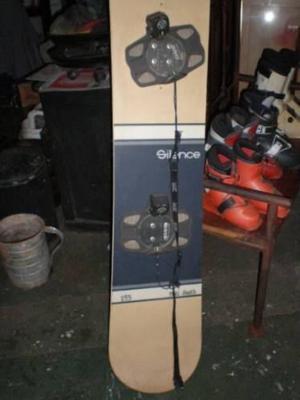 TABLA DE SNOWBOARD, FIJACIONES Y BOTAS (COMBO)