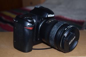 Vendo Camara Nikon DS70 Reflex lente (posibilidad lente