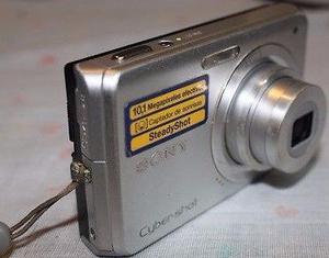 CAMARA DIGITAL SONY CYBER SHOT 10,1 MEGAPIXELES, IMPECABLE