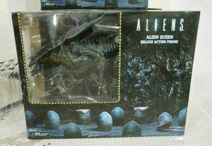 Alien Neca Queen Deluxe Action Figure