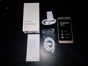 Samsung galaxy j. Libre de fabrica. Nuevo a estrenar.