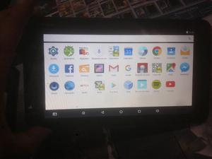 Tablet 7" android intel xview. Con cargador y cable usb