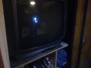 Televisor Sanyo 36" modelo viejo