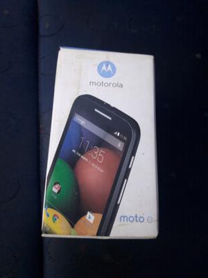 Celular Motorola moto e