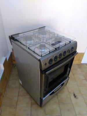 Cocina Whirlpool gris