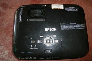 Proyector Epson mas pantalla 2 x 2