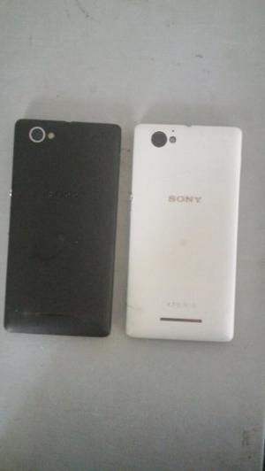 Sony Xperia M con su repuesto